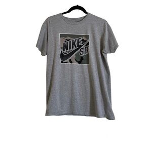 Nike | Men's Short Sleeve Tee Shirt | Size Large